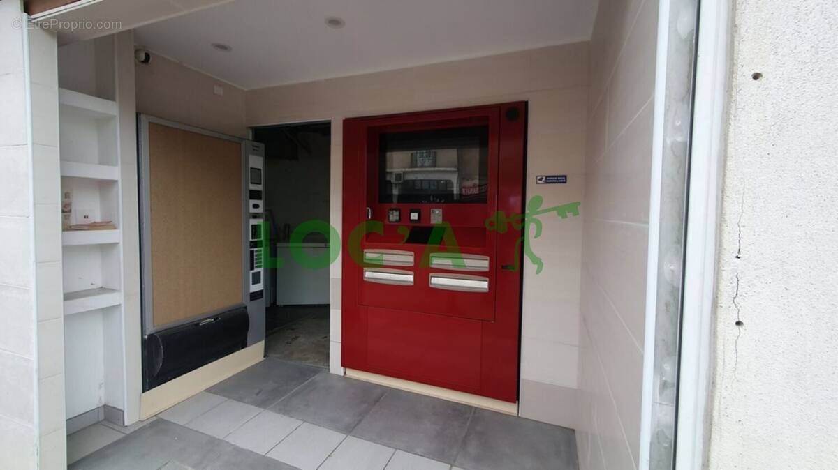 Photo 1 - Commerce à DIJON