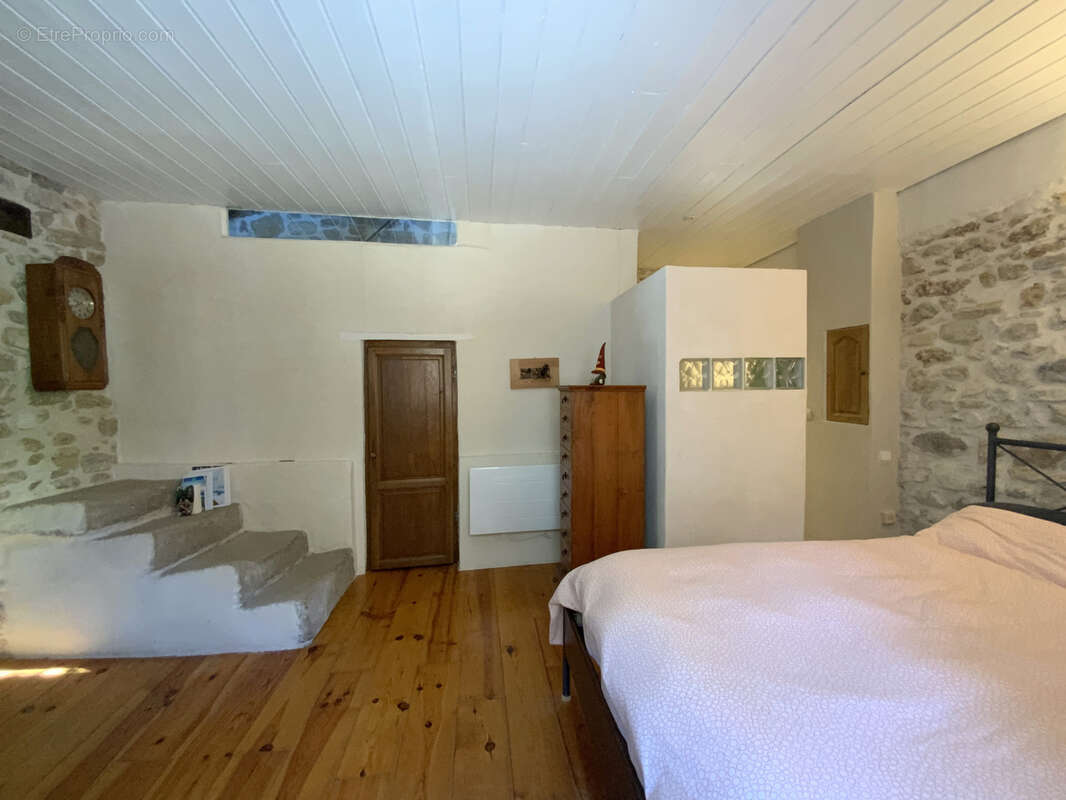 Charmante maison de village en pierres avec terrasse. - photo 10
