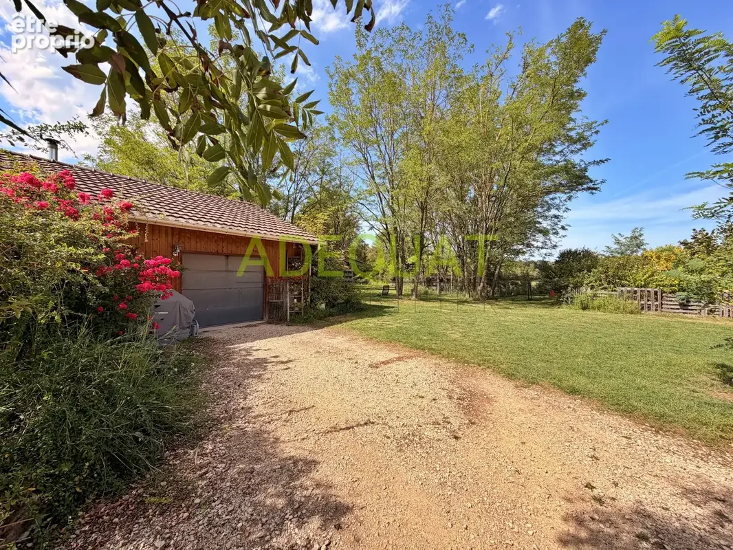 Maison individuelle / 396m2 habitable / 8 chambres / piscine / garage / terrain de 38690m2... - photo 7
