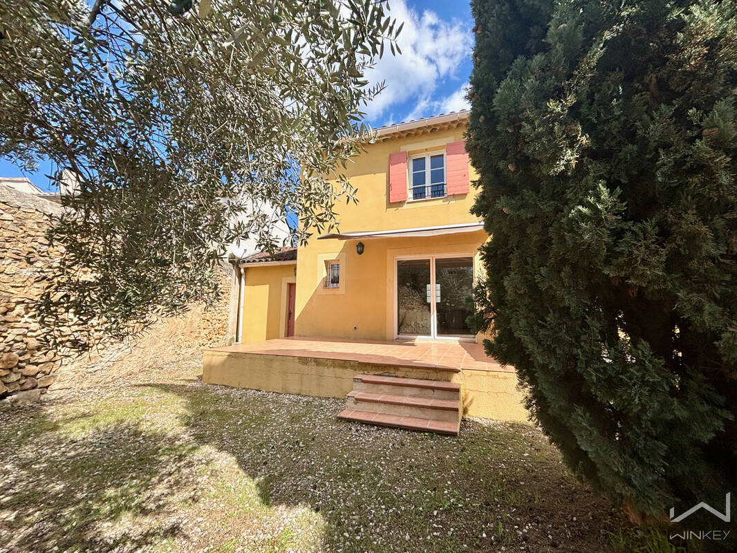 Maison à MONDRAGON