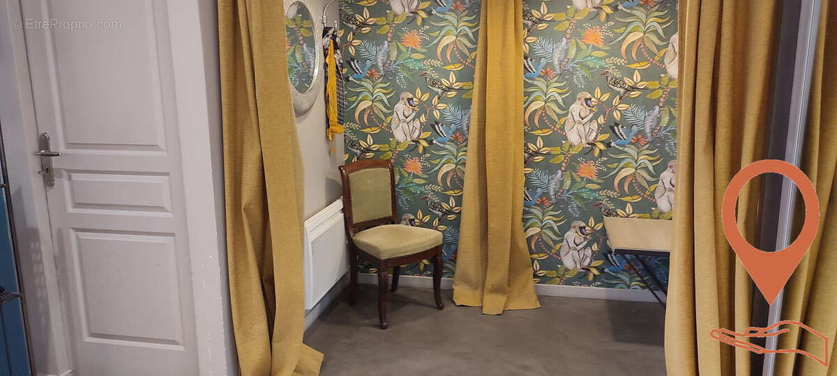 Commerce à PONT-L&#039;EVEQUE