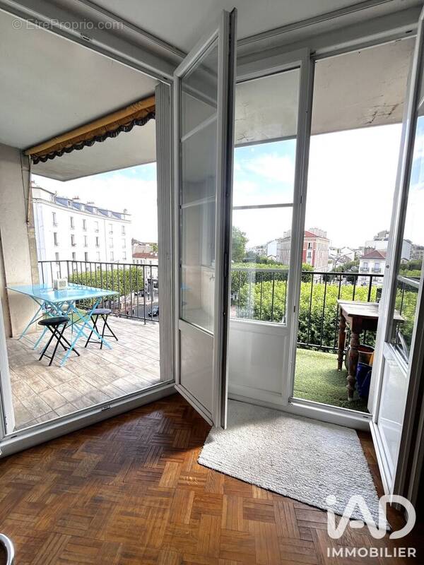 Photo 1 - Appartement à LA GARENNE-COLOMBES