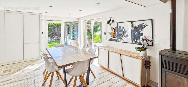 Maison à PLANCHER-BAS