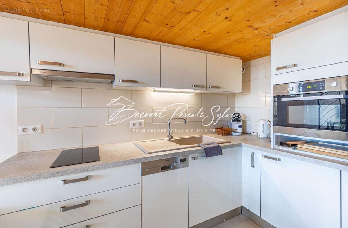 Appartement à BEAUMES-DE-VENISE
