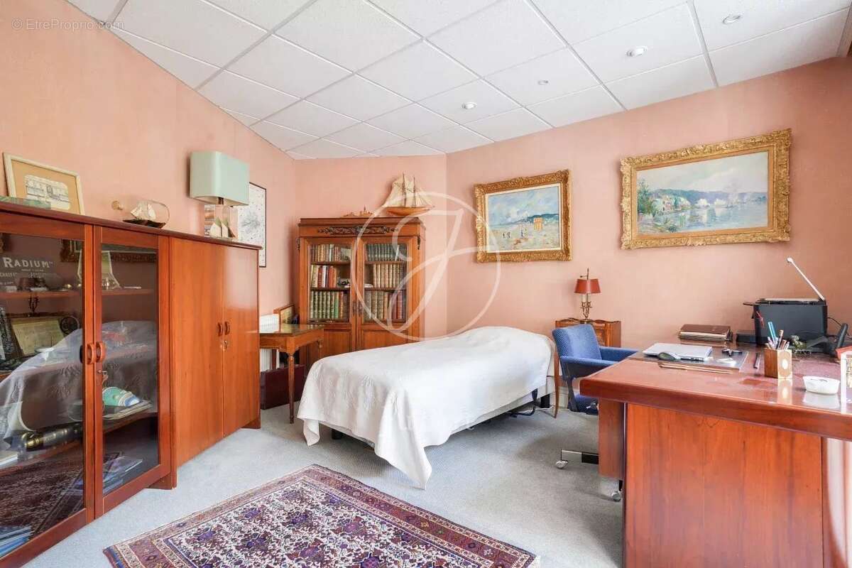 Maison à LE VESINET