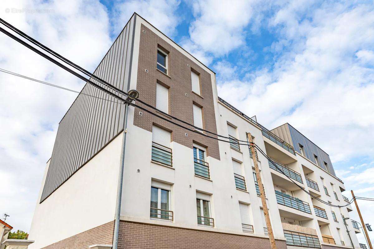 Appartement à CHENNEVIERES-SUR-MARNE