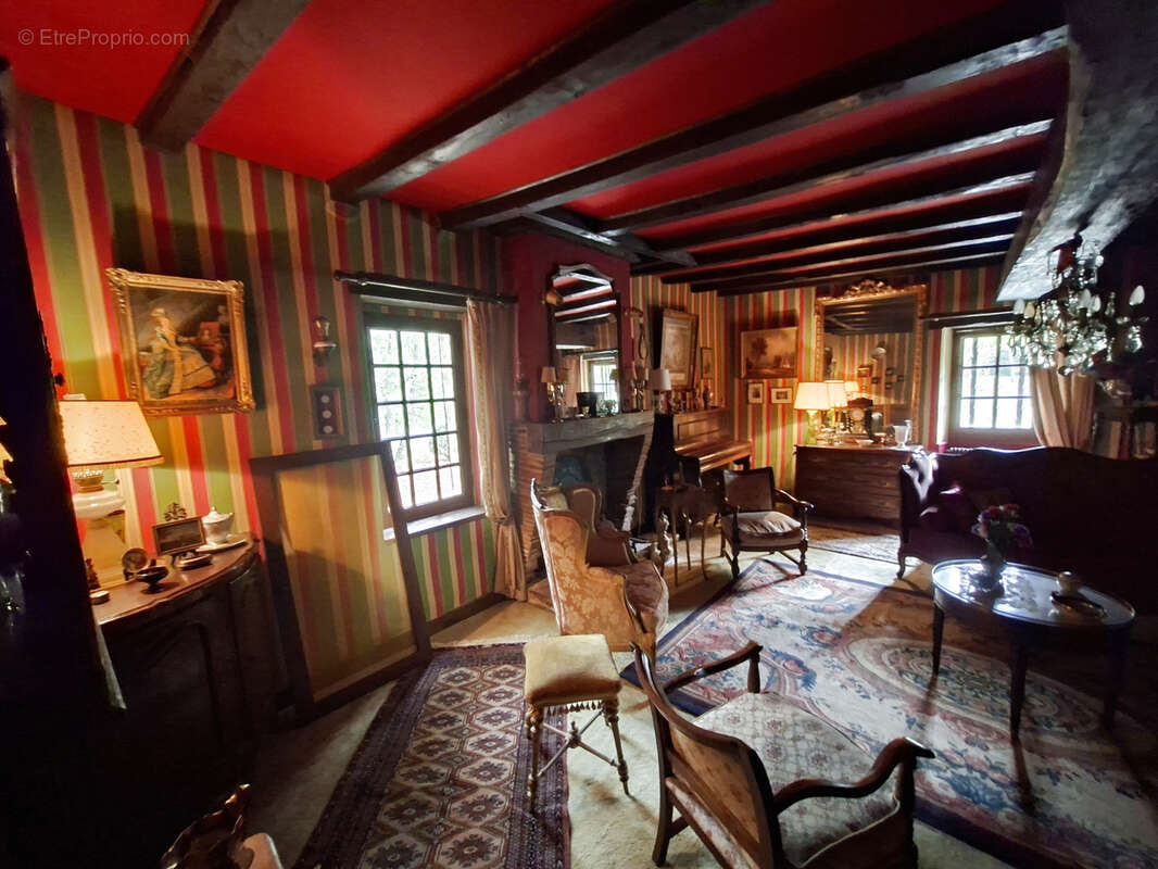 Maison à RAZAC-DE-SAUSSIGNAC