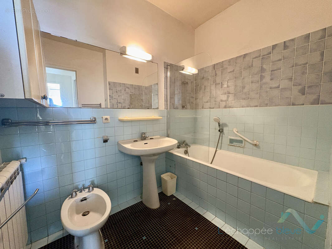 Appartement à HYERES