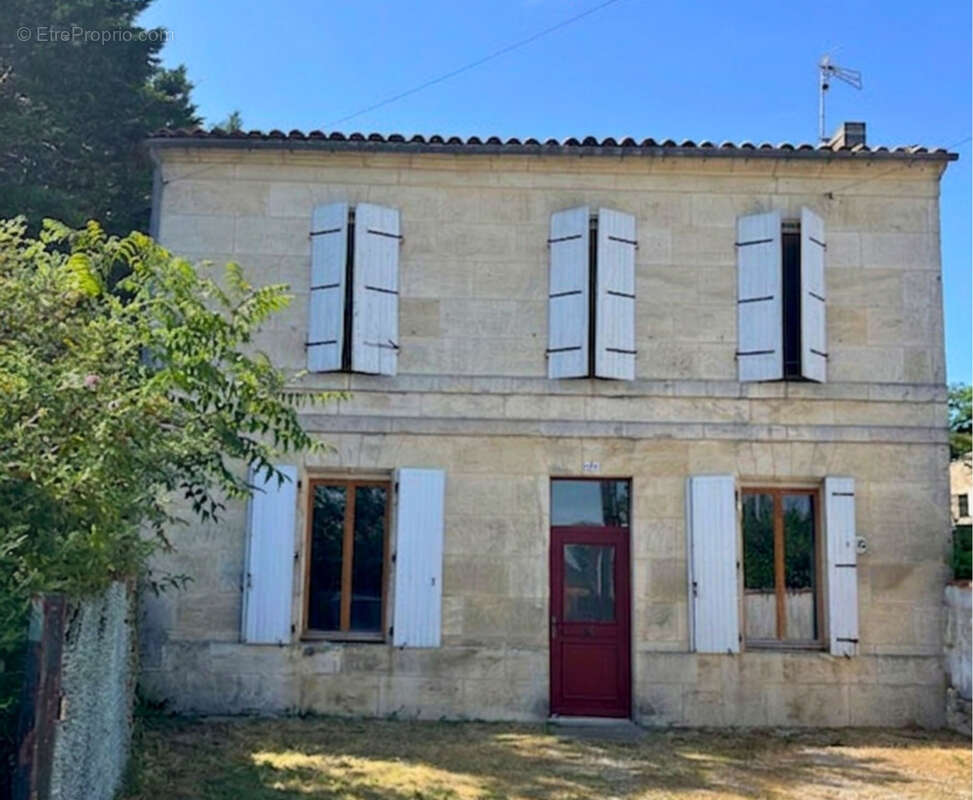 Maison à COGNAC