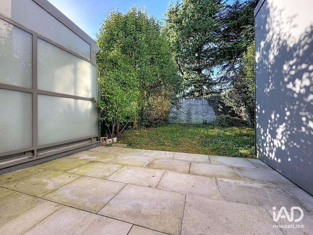 Photo 5 - Maison à BRON