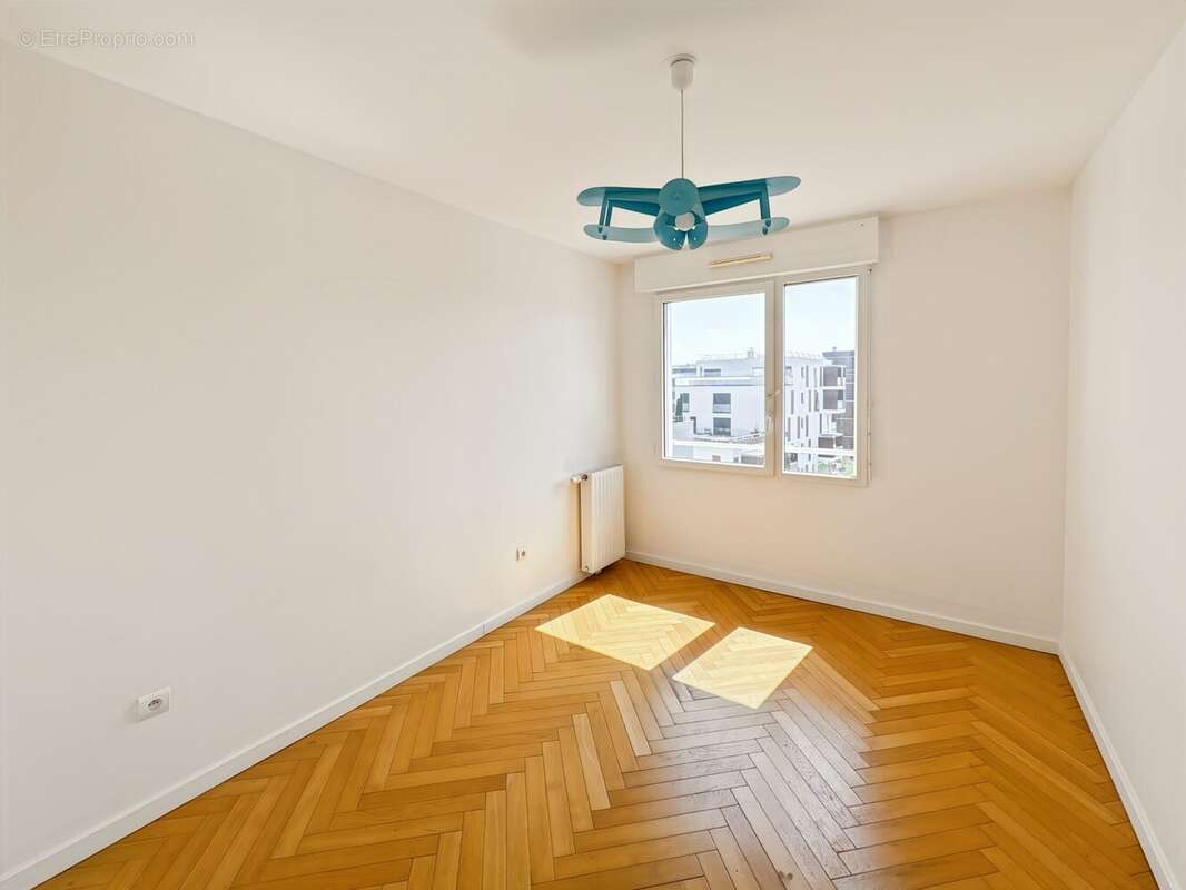 Appartement à COLOMBES