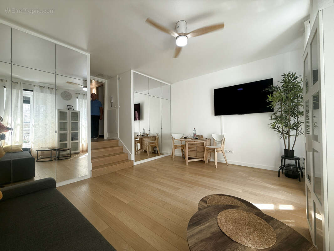 Appartement à PARIS-3E