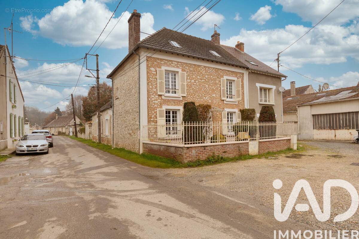 Photo 1 - Maison à JOUY-SUR-MORIN