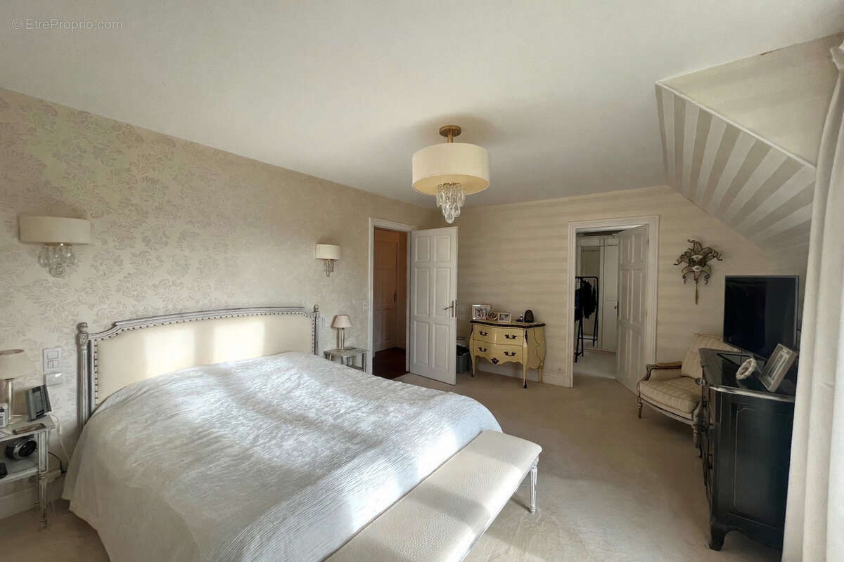 Maison à SAINT-MARTIN-DES-ENTREES