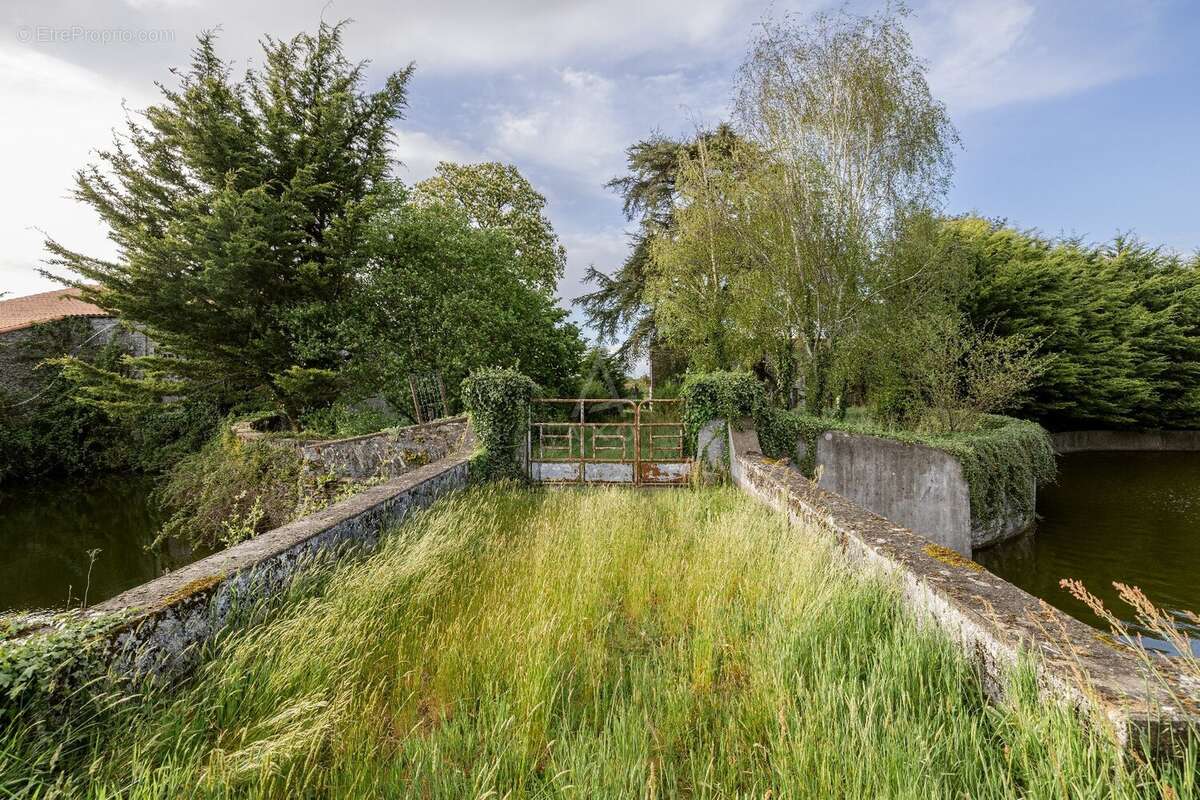 Maison à LE LOROUX-BOTTEREAU