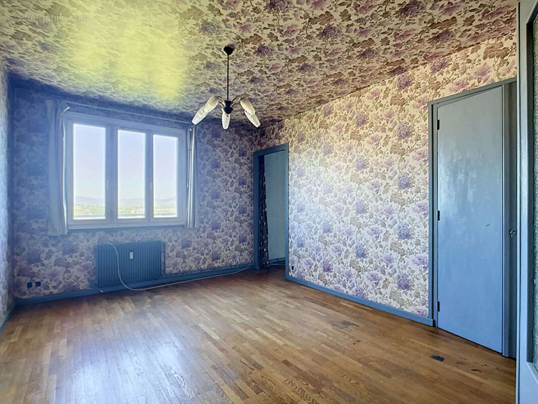 Appartement à BELLEVILLE