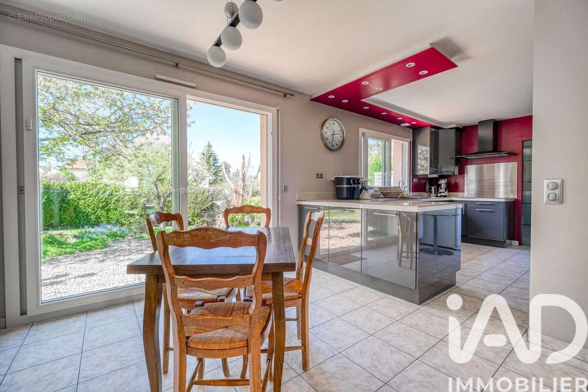 Photo 4 - Maison à NANTEUIL-LES-MEAUX