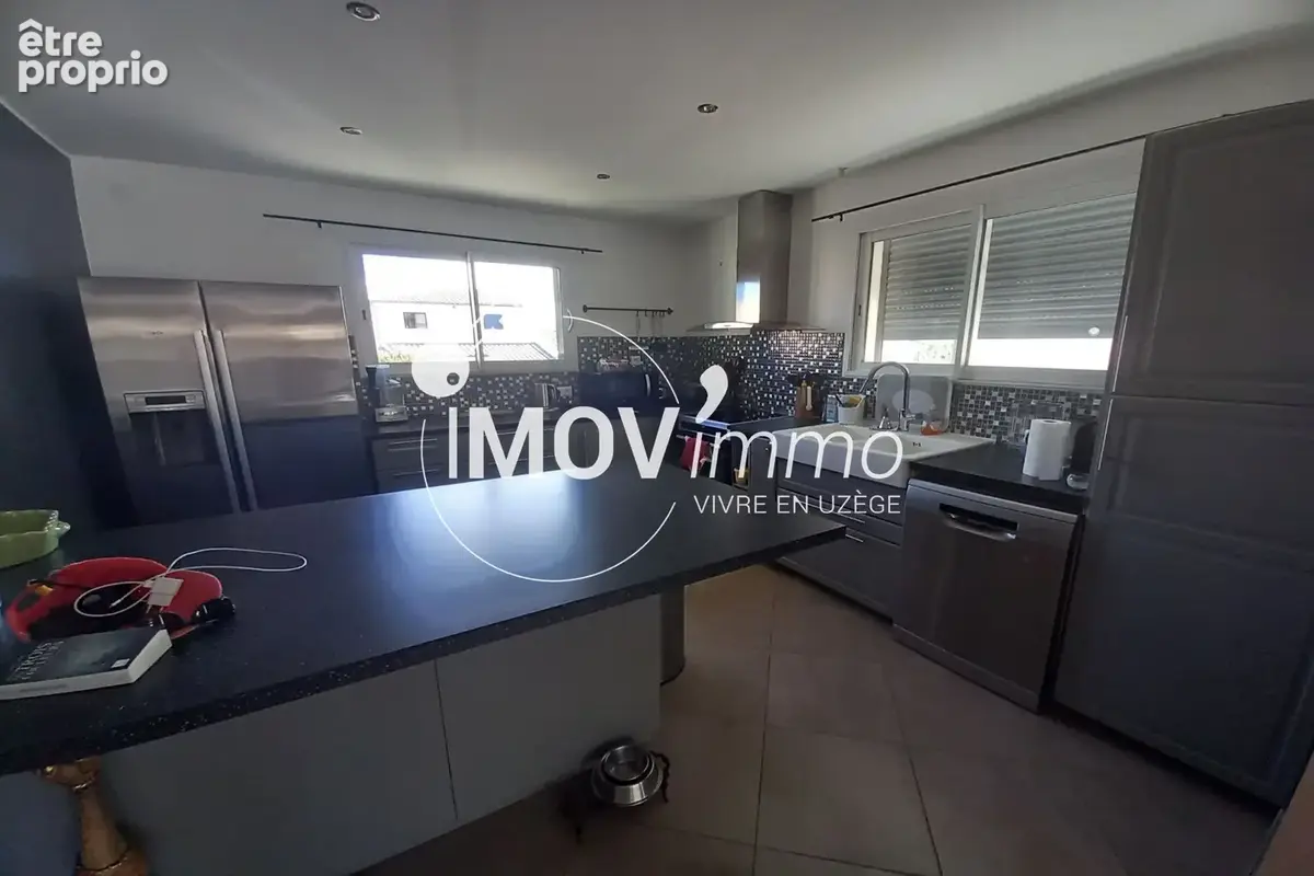 Maison 7 pièces 170 m² à vendre à Uzes (30700) - photo 6