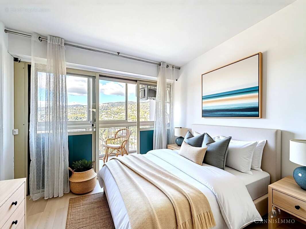 Appartement à MANDELIEU-LA-NAPOULE