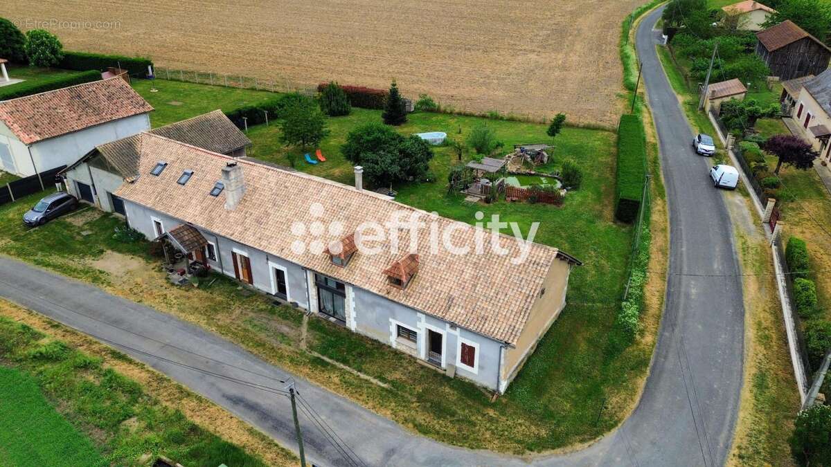 Maison à SAINT-MEDARD-DE-MUSSIDAN