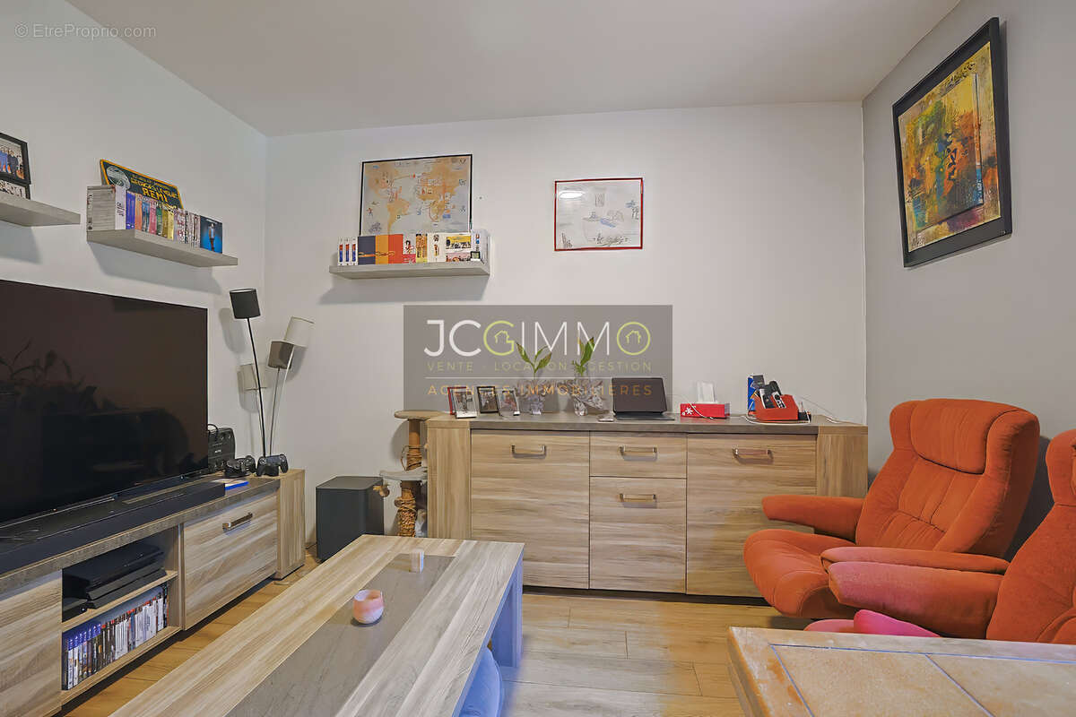 Villa T8 190m2 hab + Dépendance + Piscine + Vue dominante - photo 15