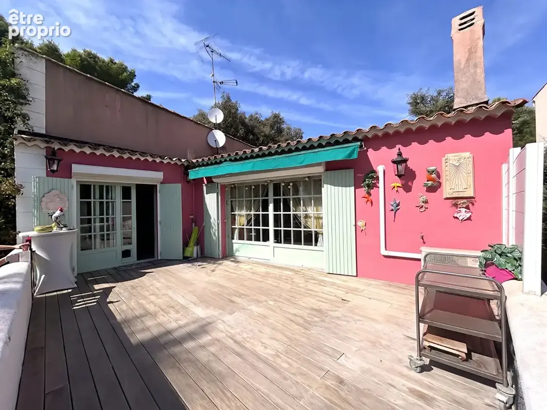 RARE - Presqu'île de Giens (La Polynésie) - Propriété de 230 m² avec piscine et aperçu mer - photo 11