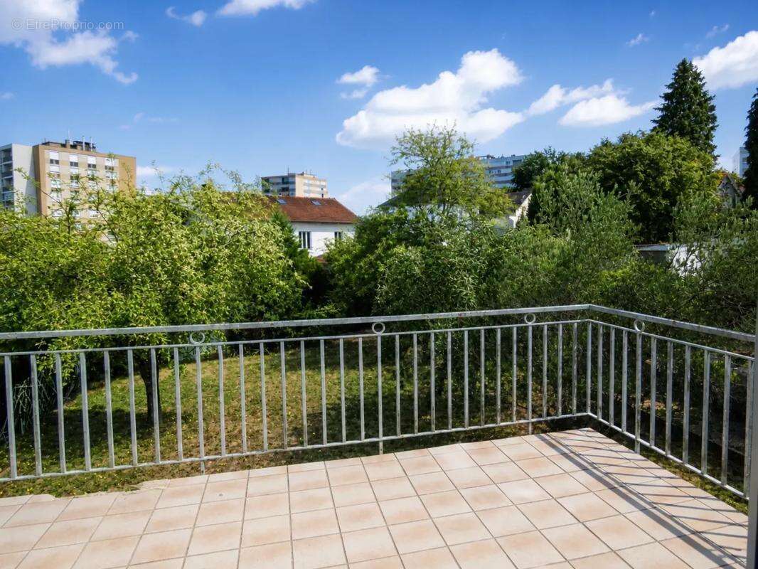 Maison de 5 pièces de 162 m² à Limoges - photo 5