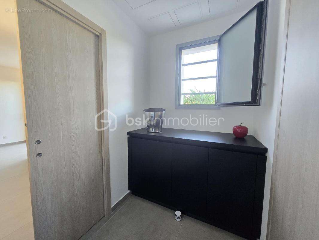 Maison à PUGET-SUR-ARGENS