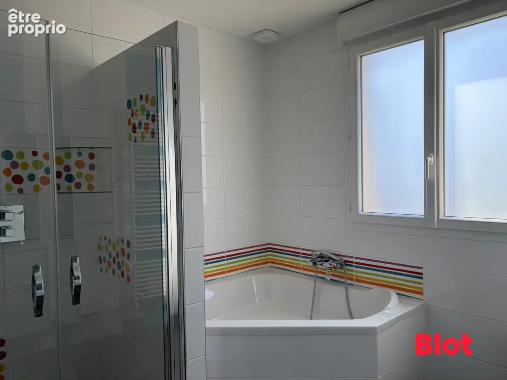 Appartement 4 pièces 114 m² à vendre à Saint-Nazaire (44600) - photo 4