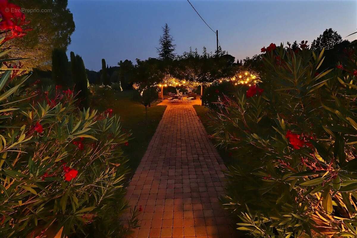 Maison à DRAGUIGNAN