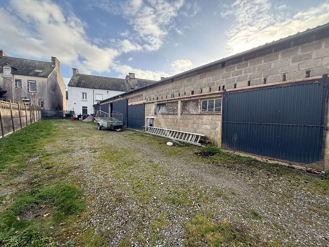 Maison à SIXT-SUR-AFF