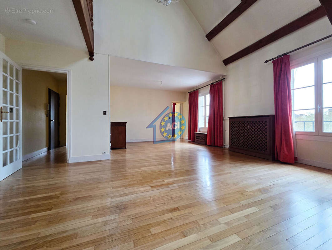 Appartement à MANTES-LA-JOLIE