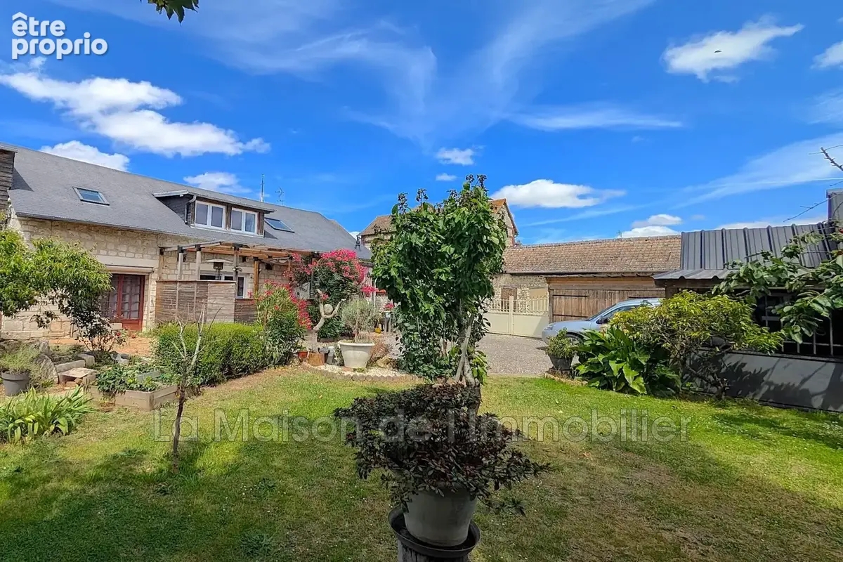 Maison 7 pièces 176 m² à vendre à Criquebeuf-Sur-Seine (27340) - photo 1