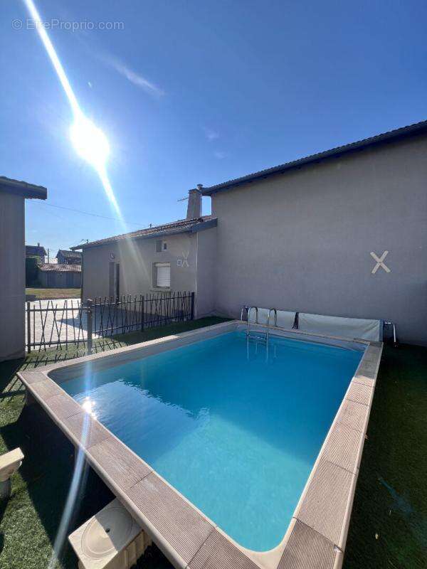Maison familiale avec jardin et piscine - photo 22