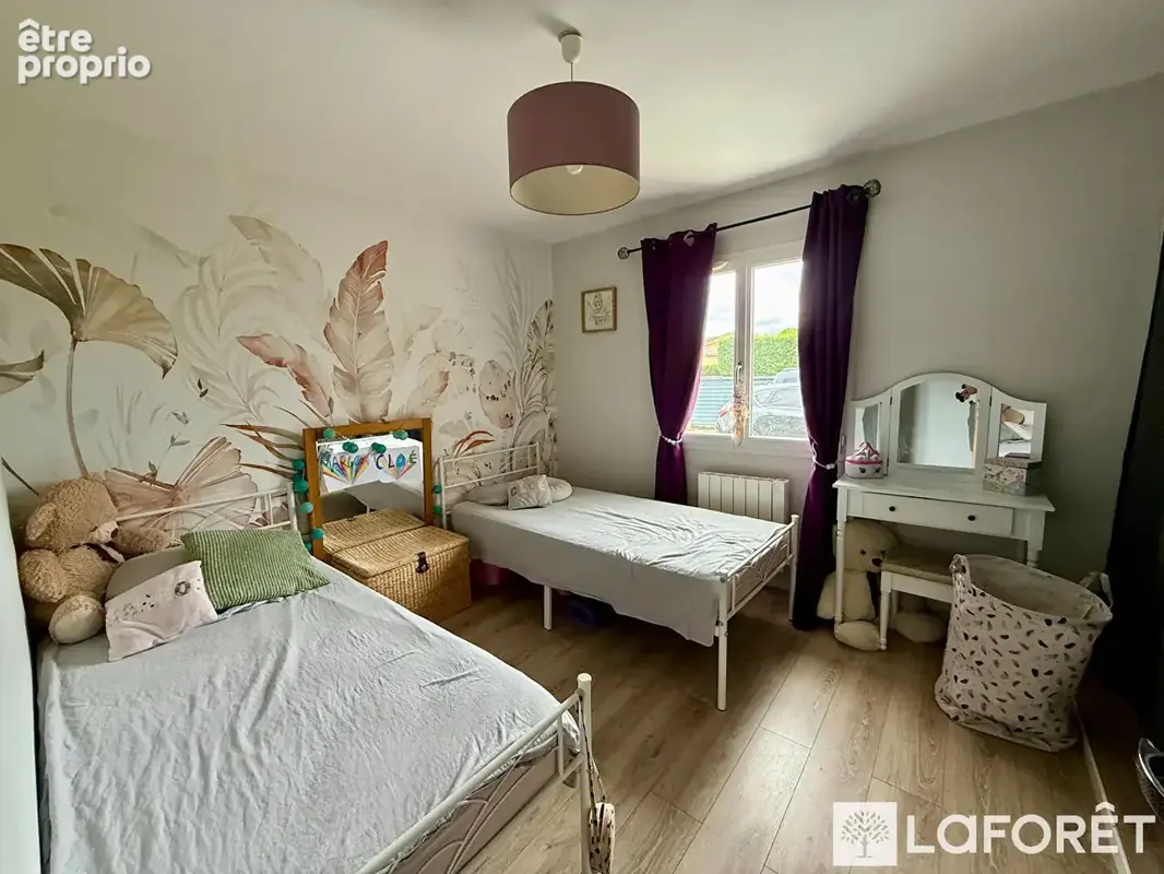 Maison rénovée avec piscine, 4 chambres et jardin clos - photo 7
