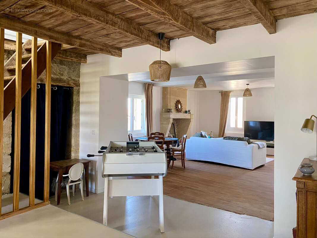Maison à SAINT-EMILION