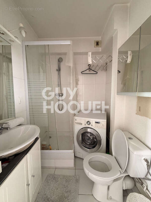 Appartement à PARIS-20E