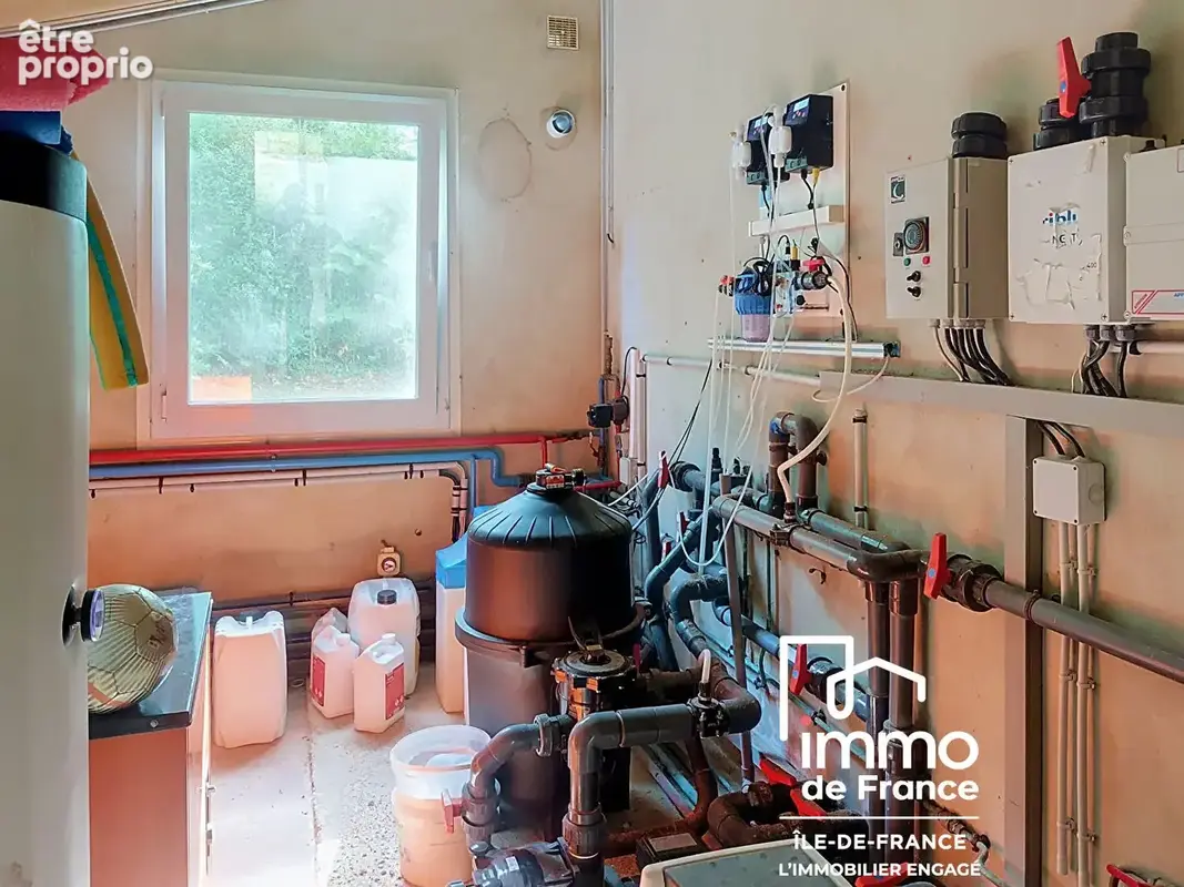 Propriété d'exception ! Maison rénovée, parc de 5 000 m² et piscine couverte - photo 14