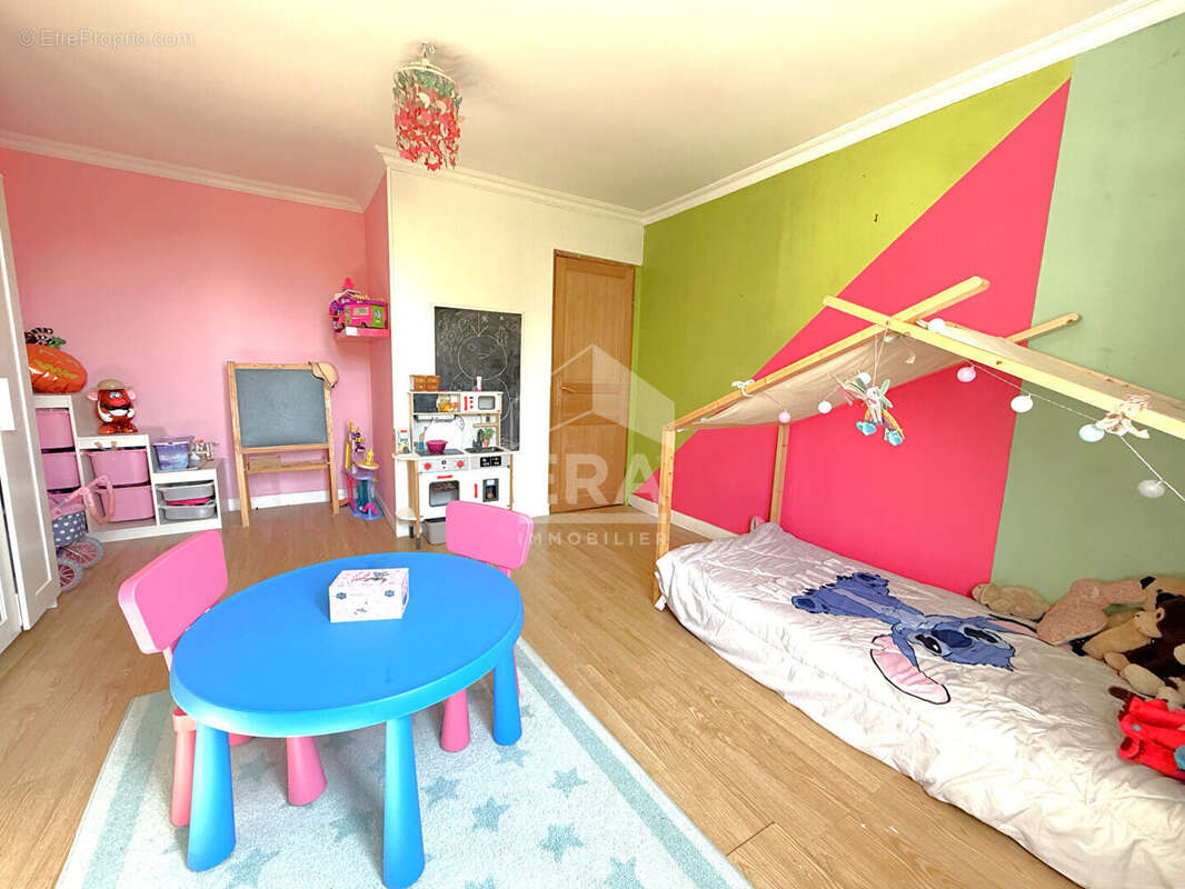 Maison à GRANDPUITS-BAILLY-CARROIS