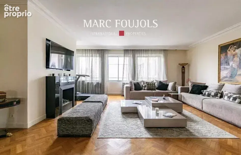 Paris 8 Saint Philippe du Roule : appartement de 130 m² au 6ème étage avec vue dégagée - photo 2