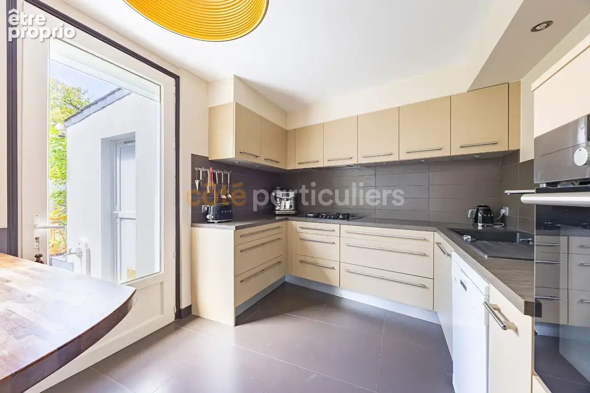 Nantes/perverie --7 pièces186 m2 -- 4 chambres --2 bureaux -- jardin sans vis a vis --dependance - photo 5