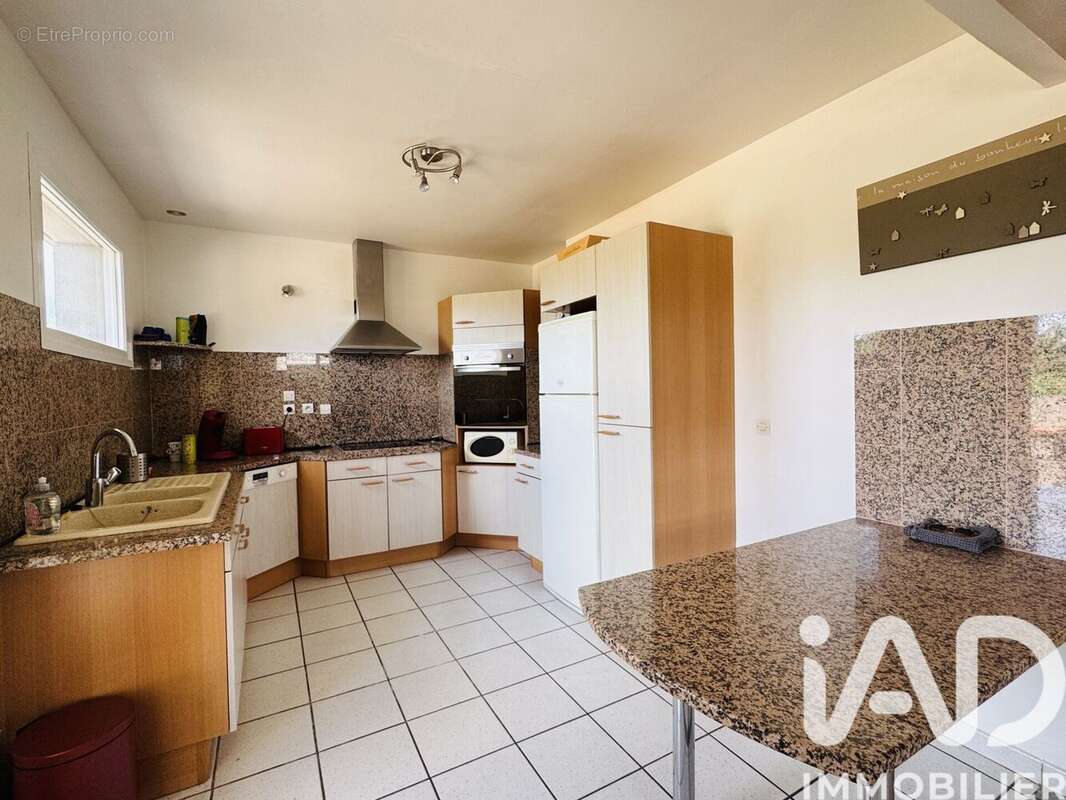 Maison 110 m² à Escatalens  - photo 6