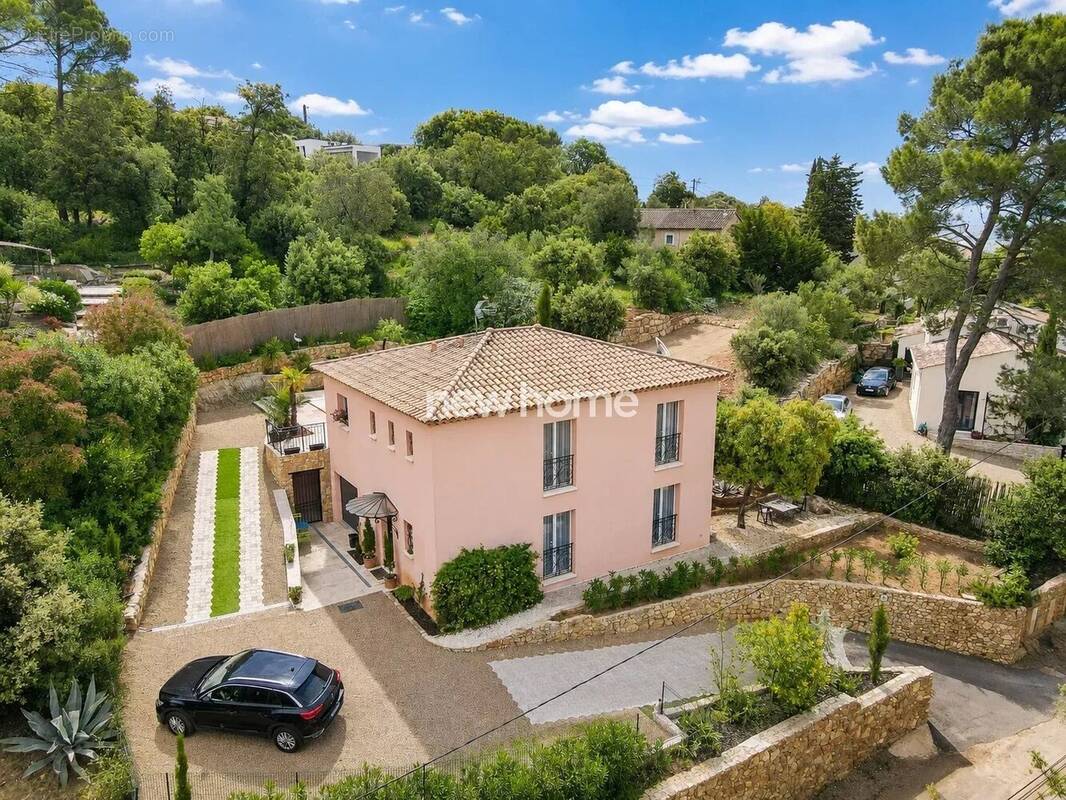 Maison à LORGUES