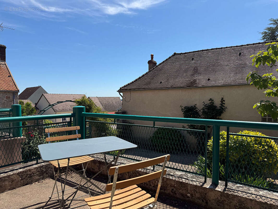 Maison à SAINT-MARTIN-SOUS-MONTAIGU