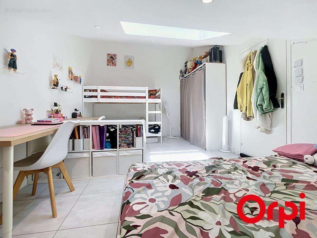 Appartement à MARSEILLE-13E