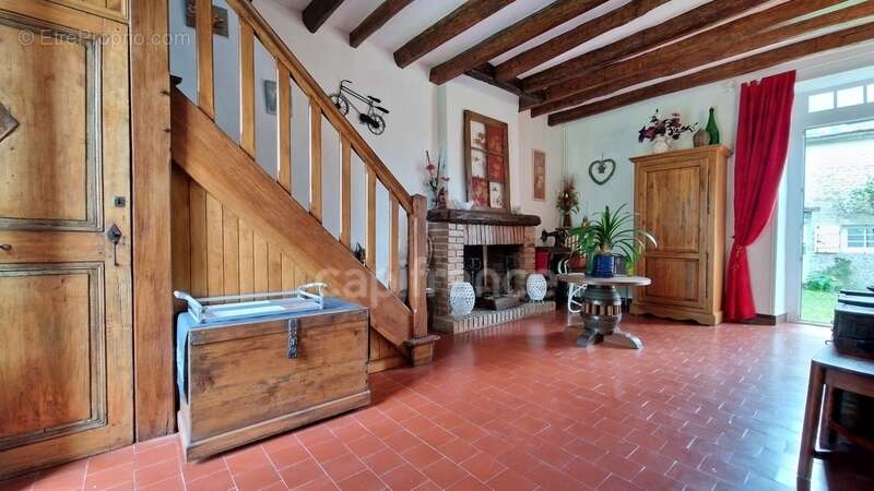 Dpt Essonne (91), à vendre proche de Méréville propriété 8 pièces avec maisonnette, jardin clos, cave et garage - photo 20