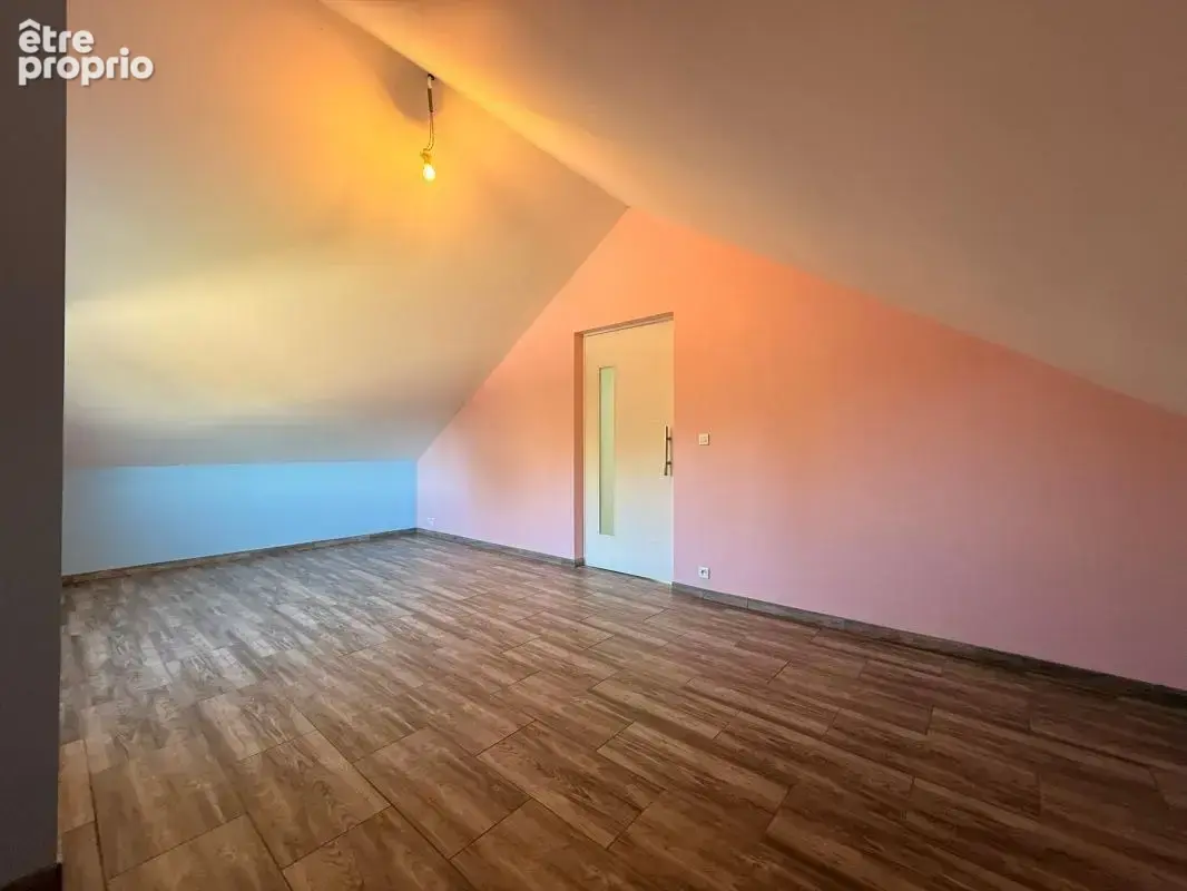 Saint Symphorien sur Saône, Maison de 120,87 m² , 4 chambres, double garage, terrain 696m² - photo 13