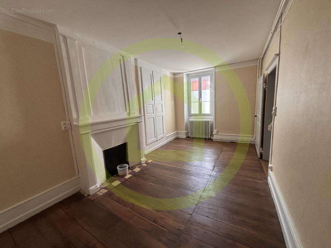 Maison 153 m² à Gouzon  - photo 8
