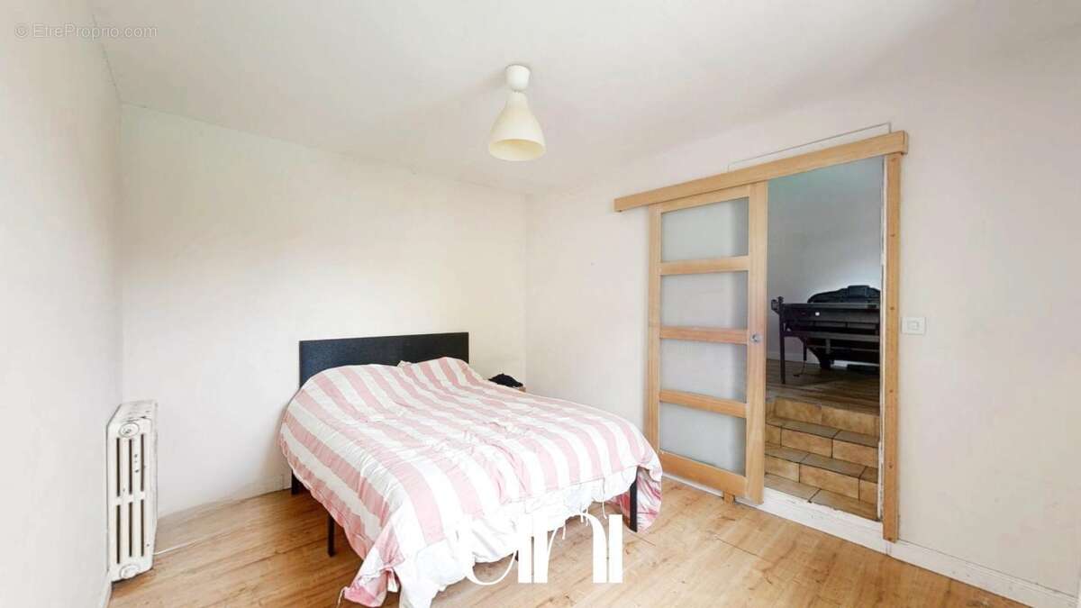 Maison à CORMELLES-LE-ROYAL