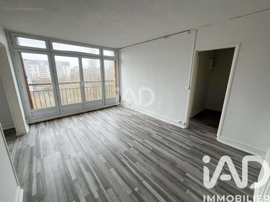 Photo 3 - Appartement à SAVIGNY-SUR-ORGE